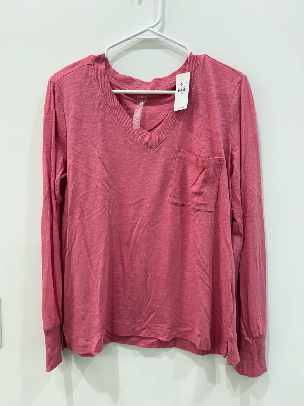 Lou & Grey Long-Sleeve V-Neck Tee in Rose
